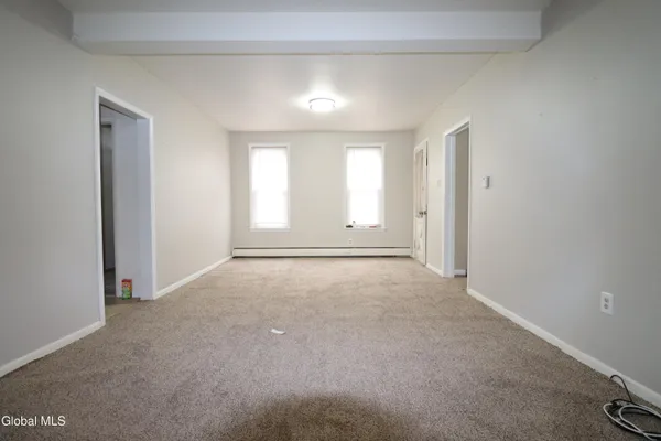 $1,400 | 29 Stewart Street, Amsterdam, NY 12010