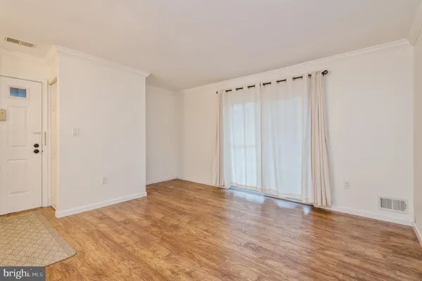 $2,350 | 101 Quince Court, Lawrence Township, NJ 08648