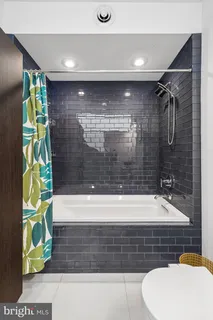 $725,000 | 151 West Laurel Street, Unit A, Philadelphia, PA 19123