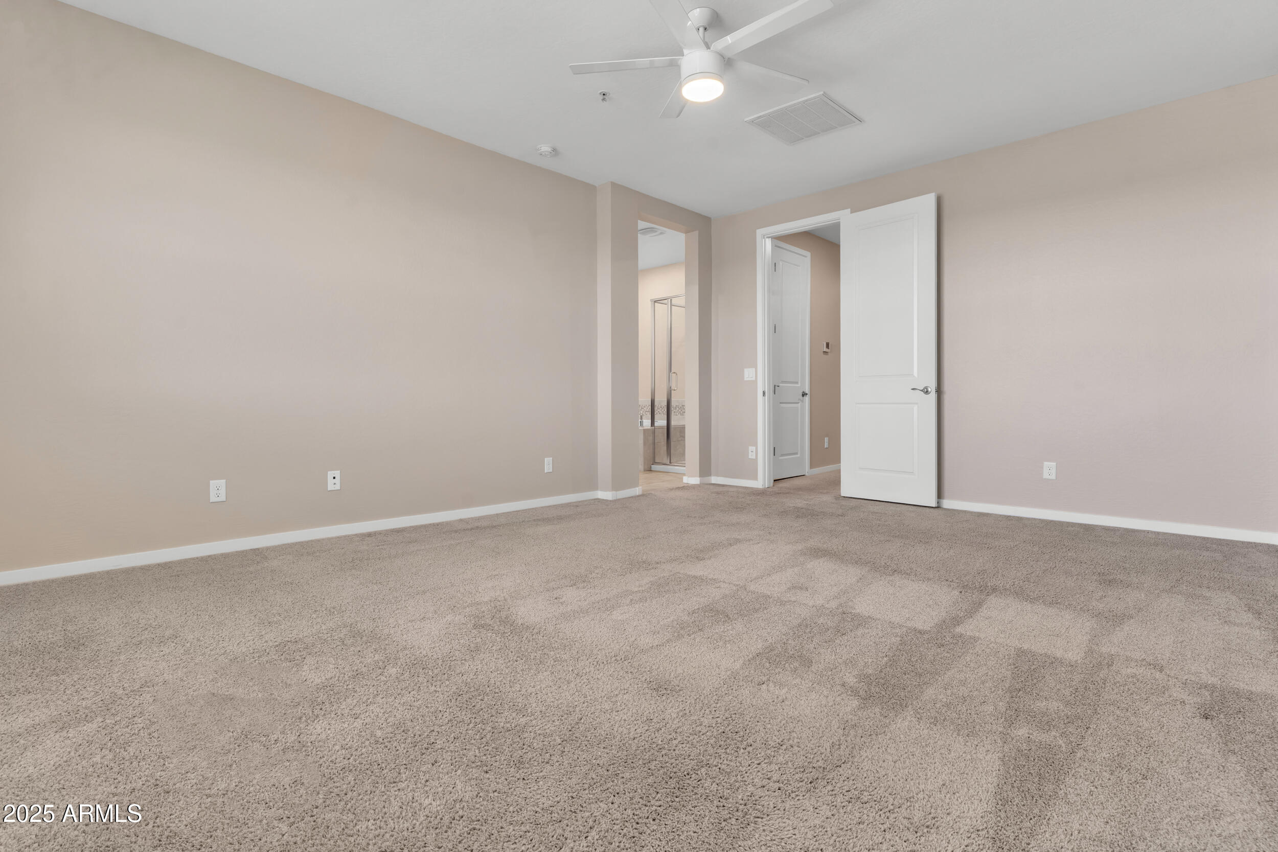 3855 South McQueen Road, Unit 98 Chandler, AZ 85286 - Photo 20 of 41 a view of an empty room