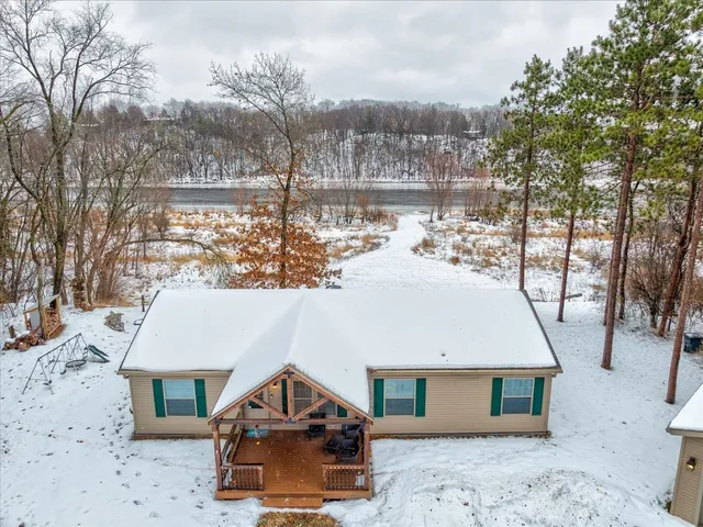 $670,000 | S1404 Indian Trail Parkway, Baraboo, WI 53913