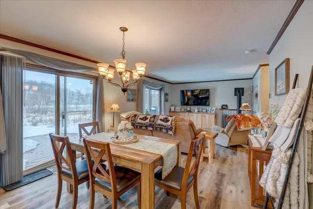 $670,000 | S1404 Indian Trail Parkway, Baraboo, WI 53913