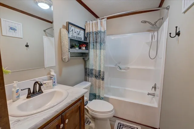 $670,000 | S1404 Indian Trail Parkway, Baraboo, WI 53913