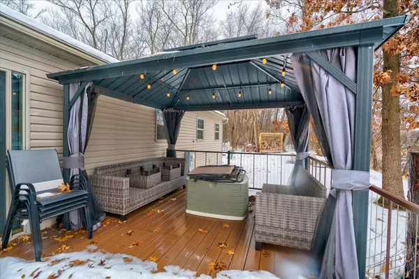 $619,000 | S1404 Indian Trail Parkway, Baraboo, WI 53913