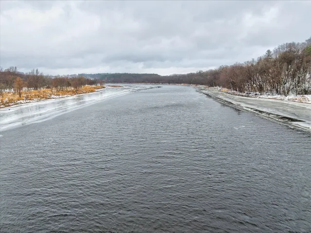 $670,000 | S1404 Indian Trail Parkway, Baraboo, WI 53913