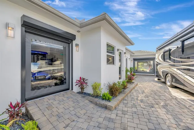 $849,500 | 510 South Cortez Drive, Pompano Beach, FL 33068