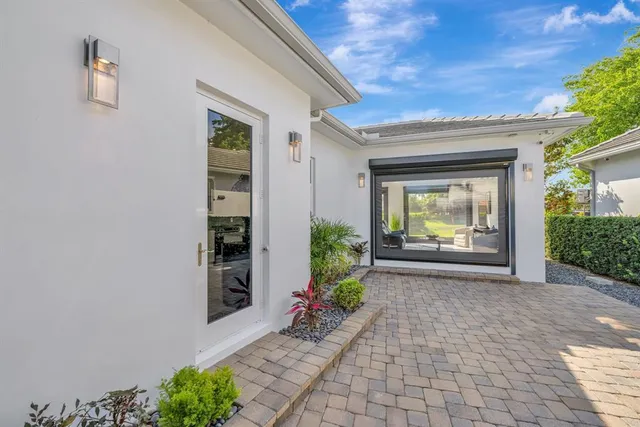 $849,500 | 510 South Cortez Drive, Pompano Beach, FL 33068