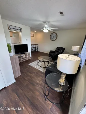 $995 | 504 Paladin Drive, Unit L, Greenville, NC 27834