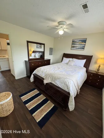 $995 | 504 Paladin Drive, Unit L, Greenville, NC 27834