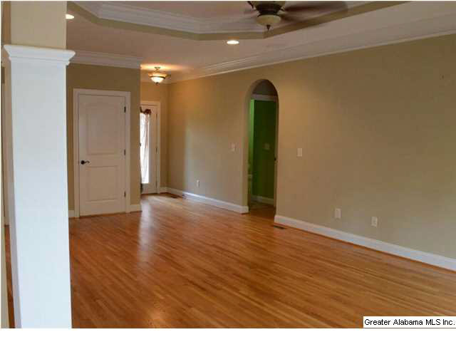 564 Orchard Circle Hayden, AL 35079 - Photo 4 of 23