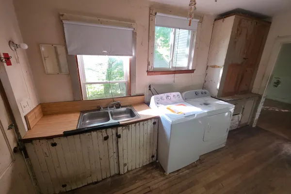 $249,900 | 7 Forest Avenue, Orono, ME 04473