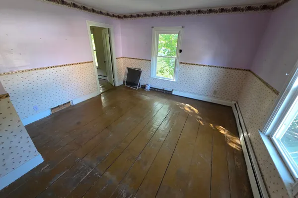 $249,900 | 7 Forest Avenue, Orono, ME 04473