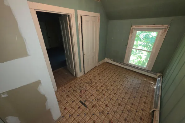 $249,900 | 7 Forest Avenue, Orono, ME 04473