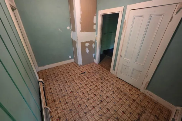 $249,900 | 7 Forest Avenue, Orono, ME 04473