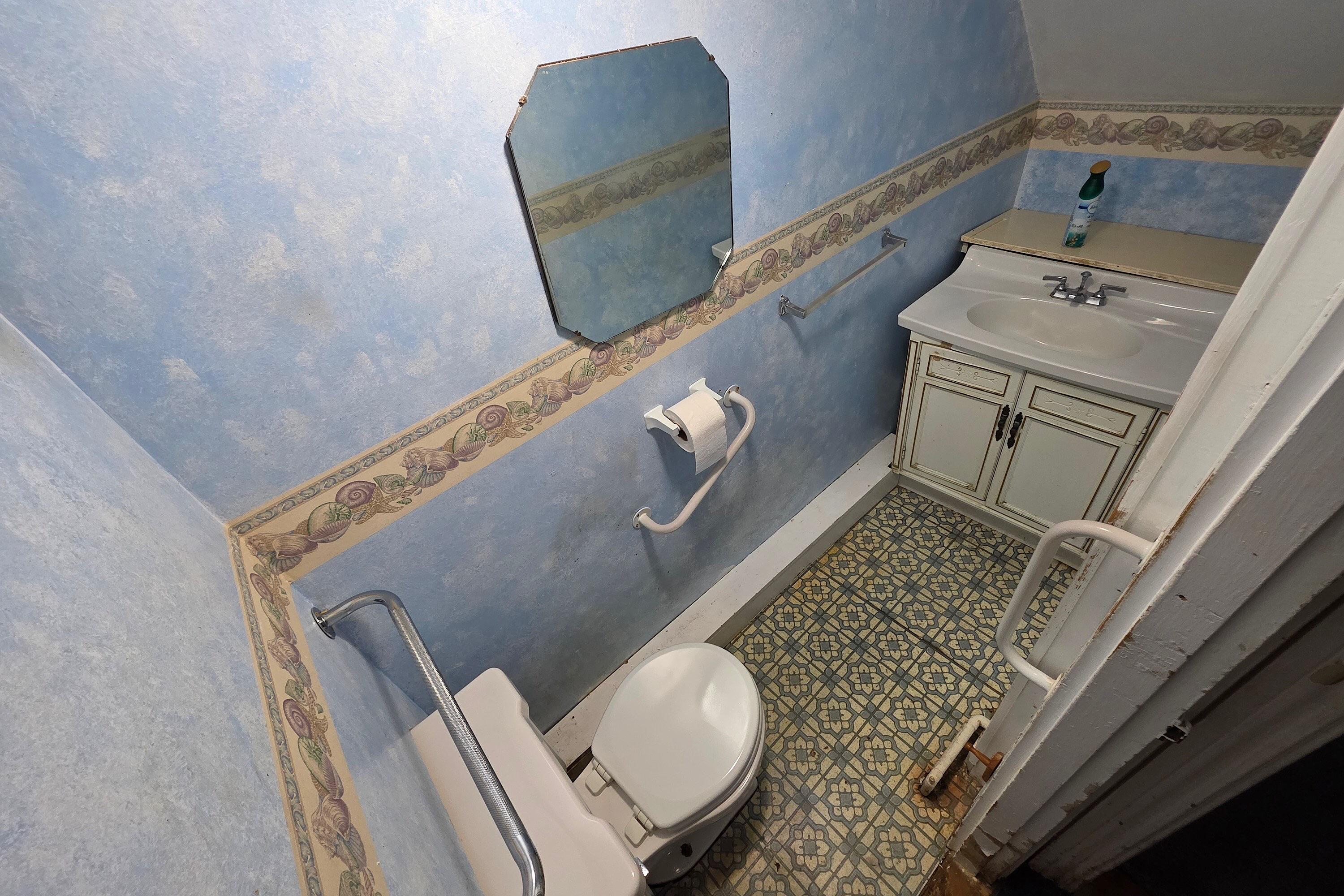 7 Forest Avenue Orono, ME 04473 - Photo 77 of 113 IMG_0419