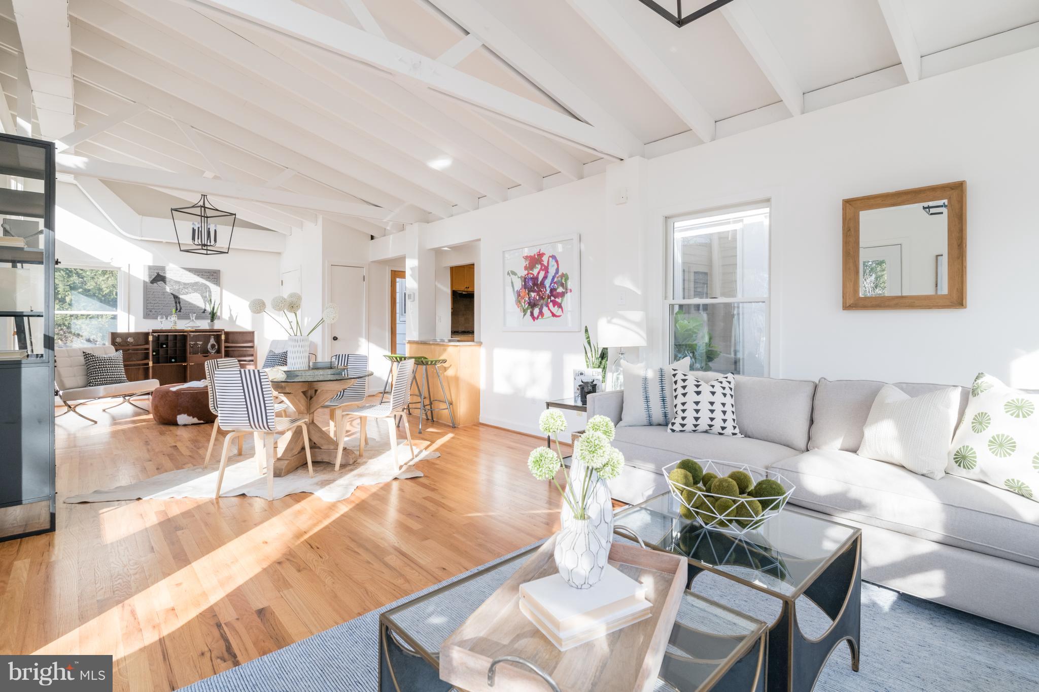 9202 2nd Avenue Silver Spring, MD 20910 - Photo 13 of 30 Family Room