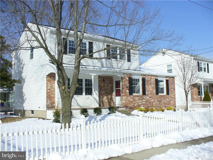 197 Greenwood Avenue Riverside, NJ 08075 - Photo 2 of 25