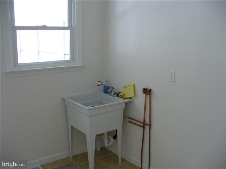197 Greenwood Avenue Riverside, NJ 08075 - Photo 11 of 25