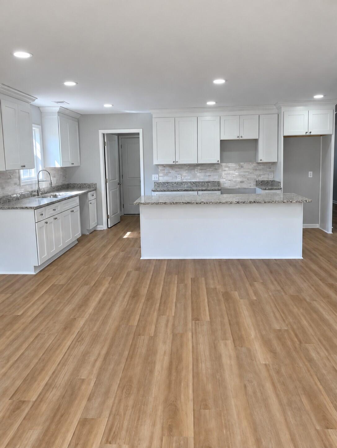 4308 Red Lane Road Dalzell, SC 29040 - Photo 17 of 33 GR to Kitchen