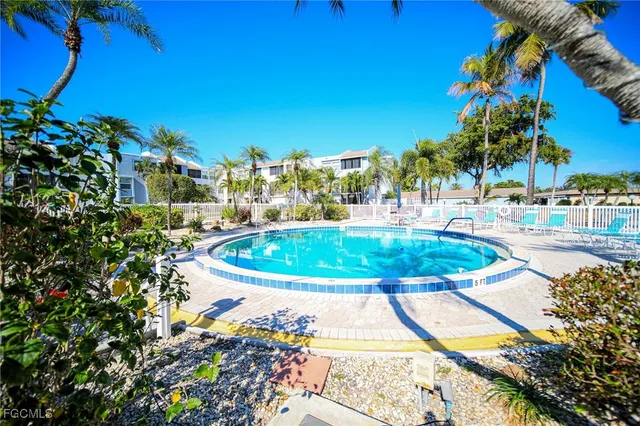 $148,900 | 5959 Winkler Road, Unit 206, Fort Myers, FL 33919