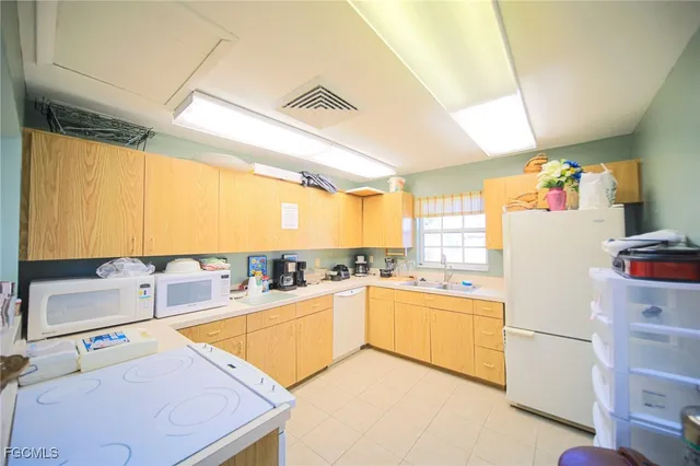 $148,900 | 5959 Winkler Road, Unit 206, Fort Myers, FL 33919