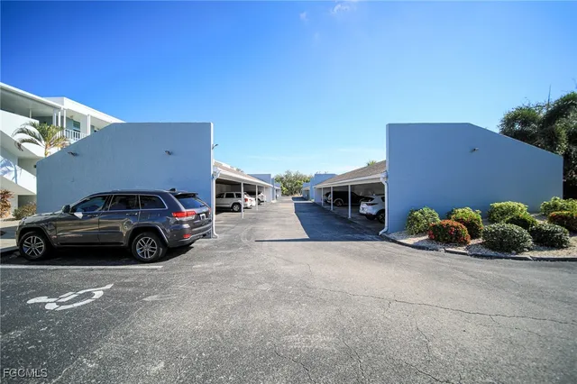 $148,900 | 5959 Winkler Road, Unit 206, Fort Myers, FL 33919