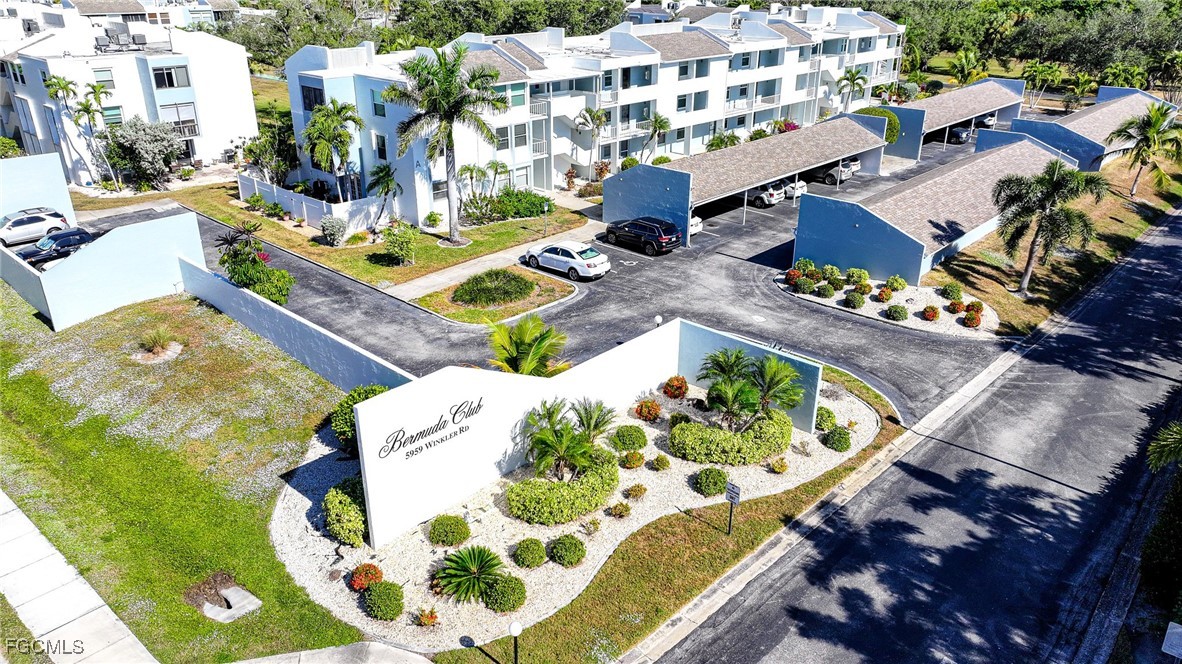 5959 Winkler Road, Unit 206 Fort Myers, FL 33919 - Photo 49 of 50 a view of yard