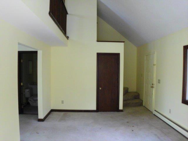 89 Pimlico Pond Road Mashpee, MA 02649 - Photo 4 of 14 an empty room with closet