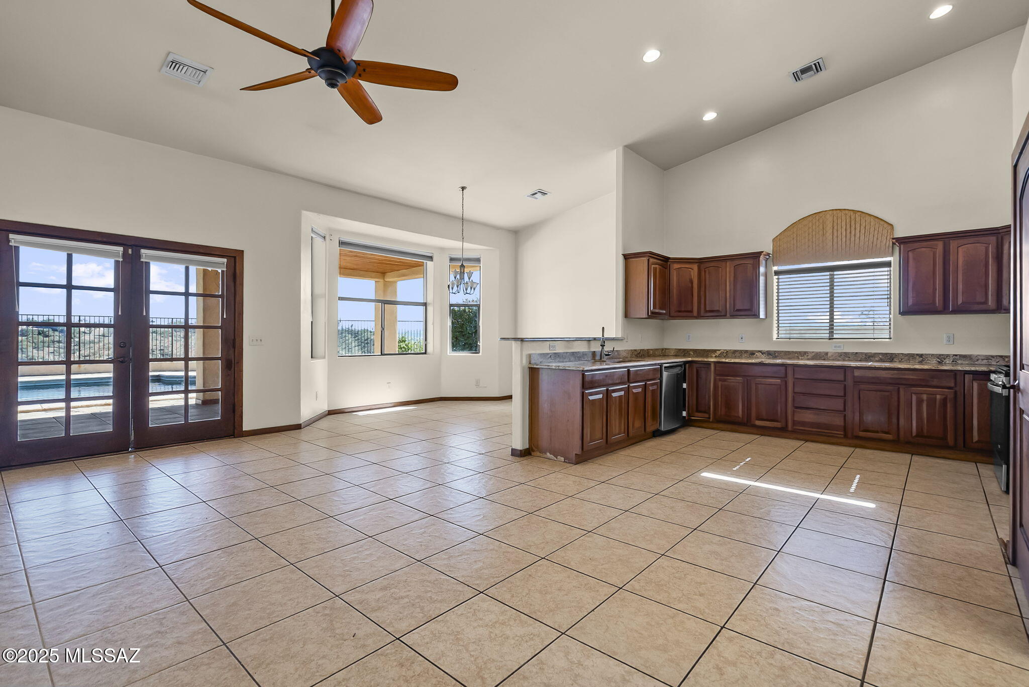 309 Valley View Drive Rio Rico, AZ 85648 - Photo 12 of 36 Gallery Image 12