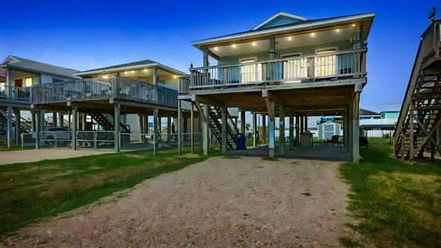 $359,900 | 1110 Treaty Drive, Surfside Beach, TX 77541