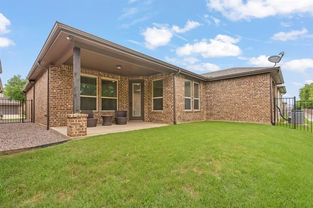 $405,000 | 2802 Esplanade Boulevard, Unit 5802, Mansfield, TX 76063