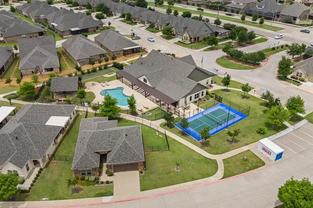 $405,000 | 2802 Esplanade Boulevard, Unit 5802, Mansfield, TX 76063