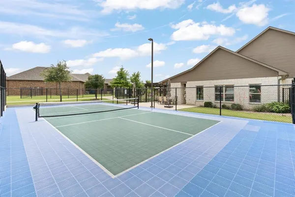 $380,000 | 2802 Esplanade Boulevard, Unit 5802, Mansfield, TX 76063