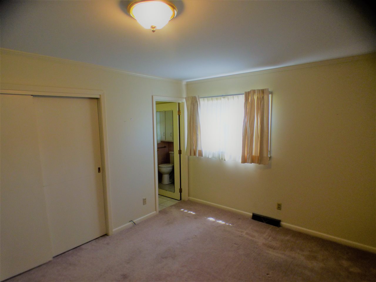 702 Brett Cabel Road Washington, IN 47501 - Photo 6 of 35 Gallery Image 6