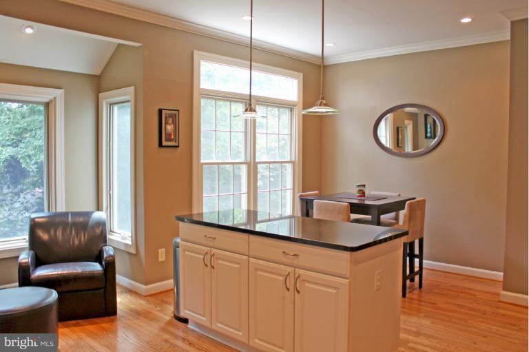 3603 Ransom Place Alexandria, VA 22306 - Photo 16 of 30 Center island w/ pendant lighting
