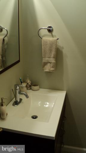 12108 Vale Summit Road Southwest Frostburg, MD 21532 - Photo 13 of 17 Bath