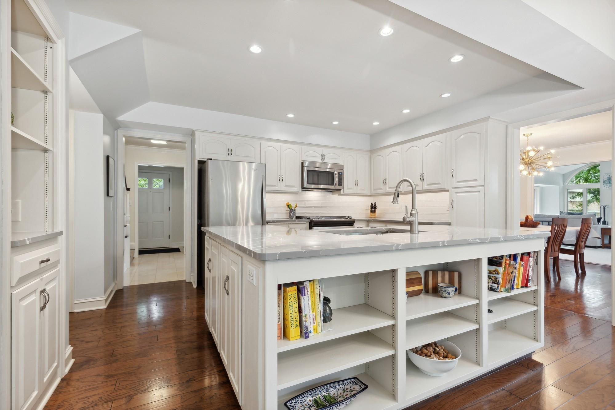 4646 Sunset Ridge Golden Valley, MN 55416 - Photo 15 of 22 Gallery Image 15