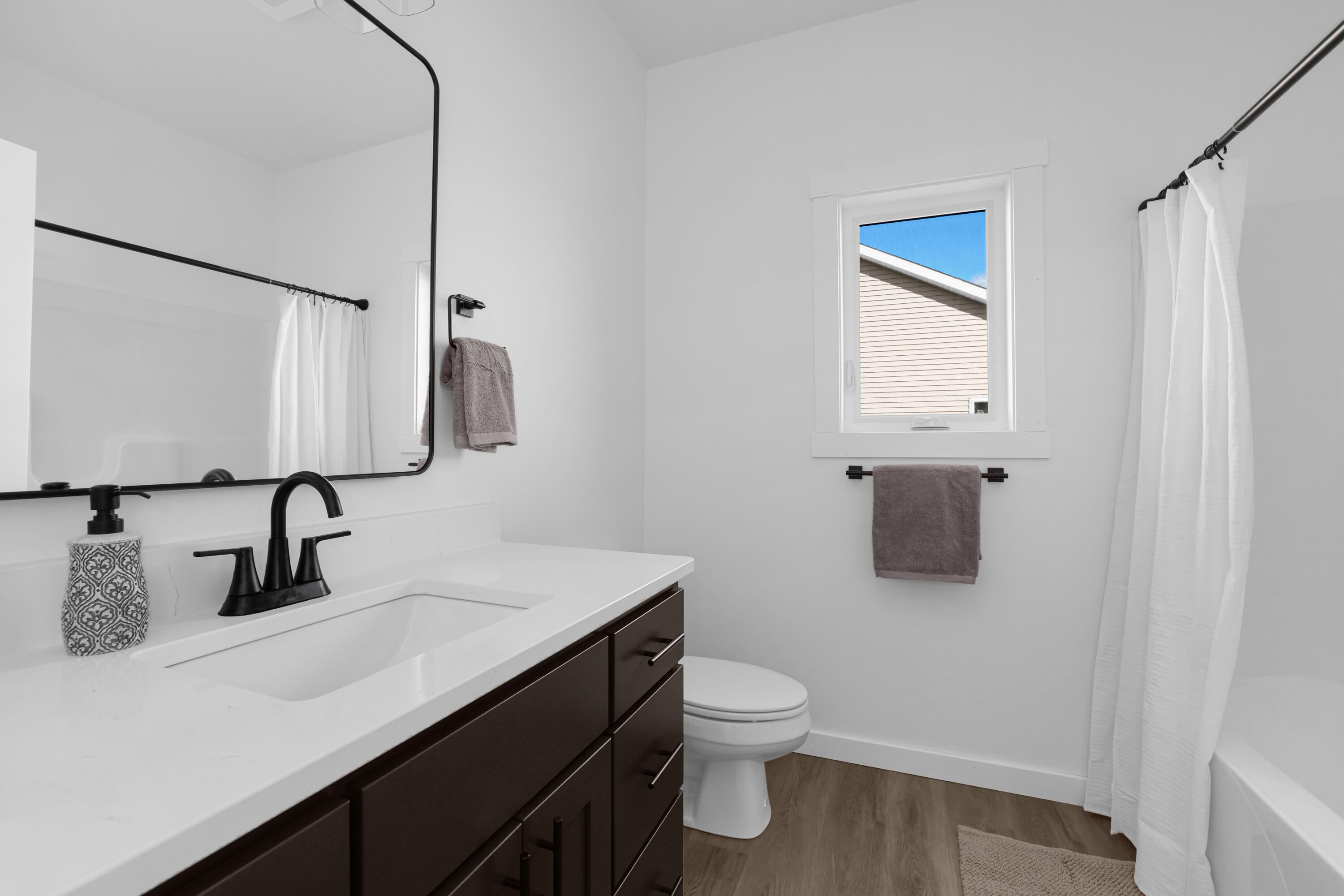 827 Clark Lane Holmen, WI 54636 - Photo 15 of 17 Sample Photo