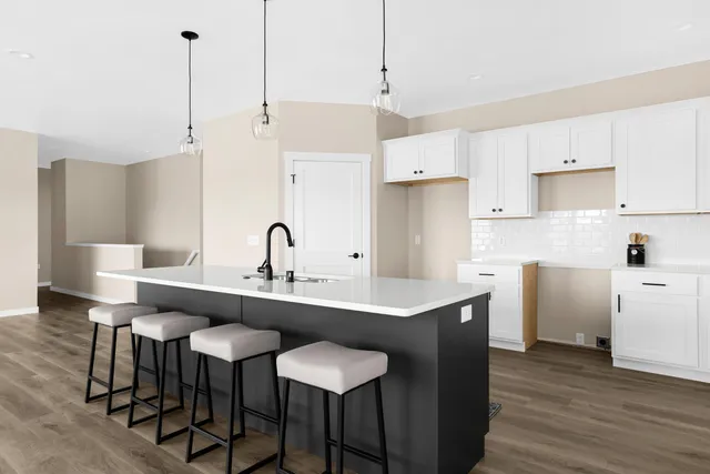 $519,900 | 827 Clark Lane, Holmen, WI 54636