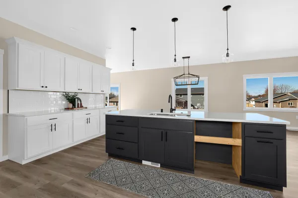 $519,900 | 827 Clark Lane, Holmen, WI 54636