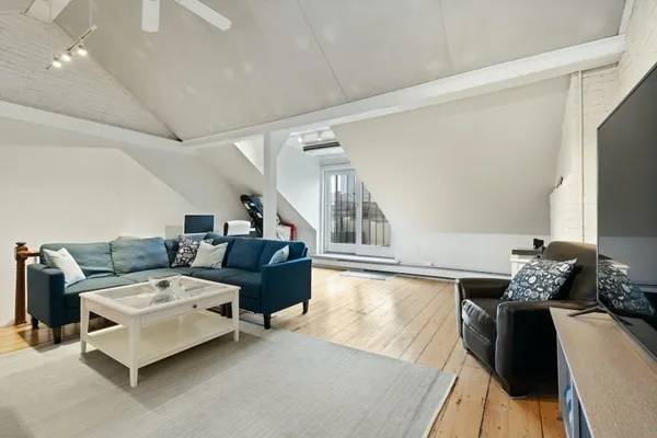 $5,000 | 587 Tremont Street, Unit 4, Boston, MA 02118