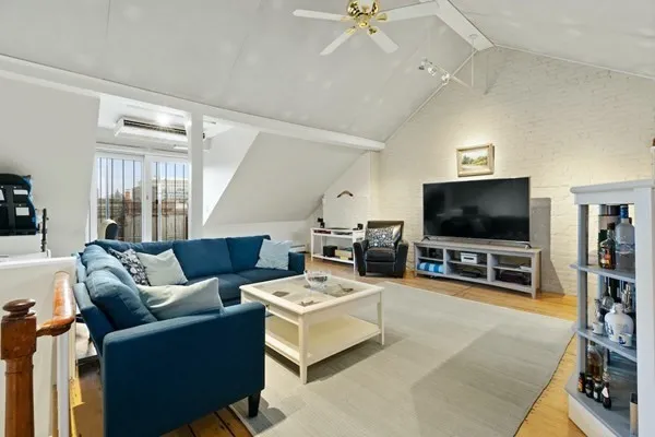 $5,000 | 587 Tremont Street, Unit 4, Boston, MA 02118