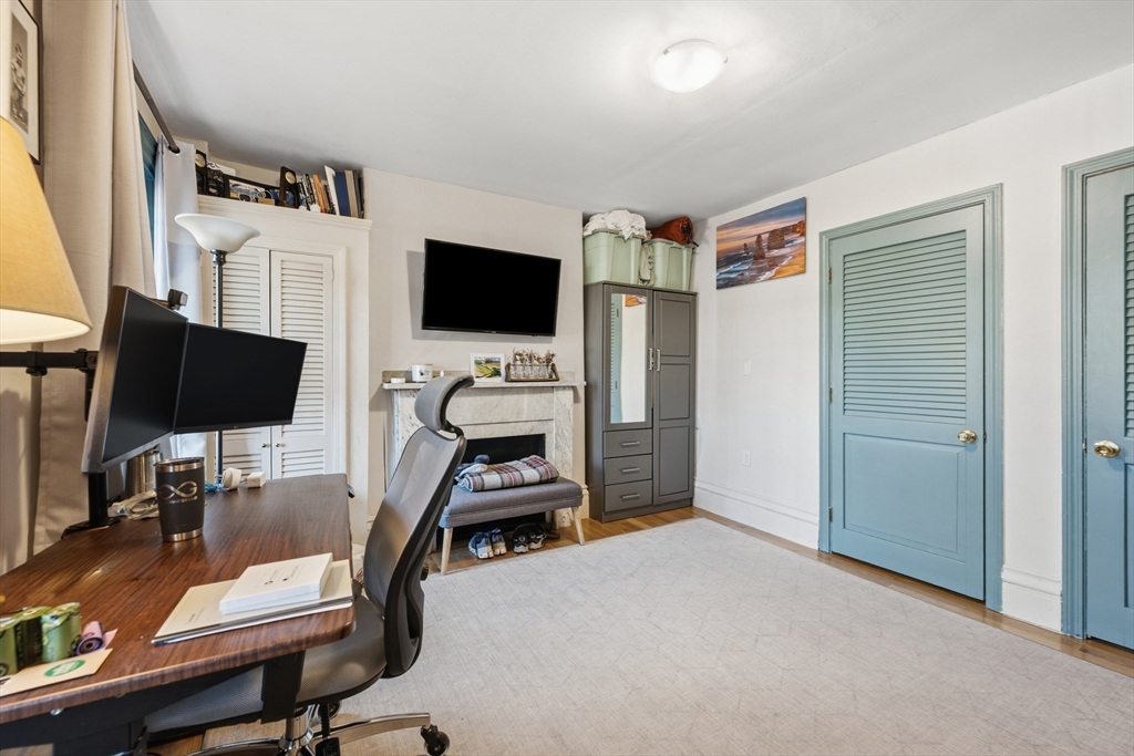 587 Tremont Street, Unit 4 Boston, MA 02118 - Photo 4 of 13