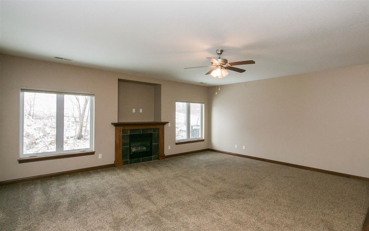 1092 Walnut Avenue, Unit 118 Riverside, IA 52327 - Photo 8 of 16 Gallery Image 8