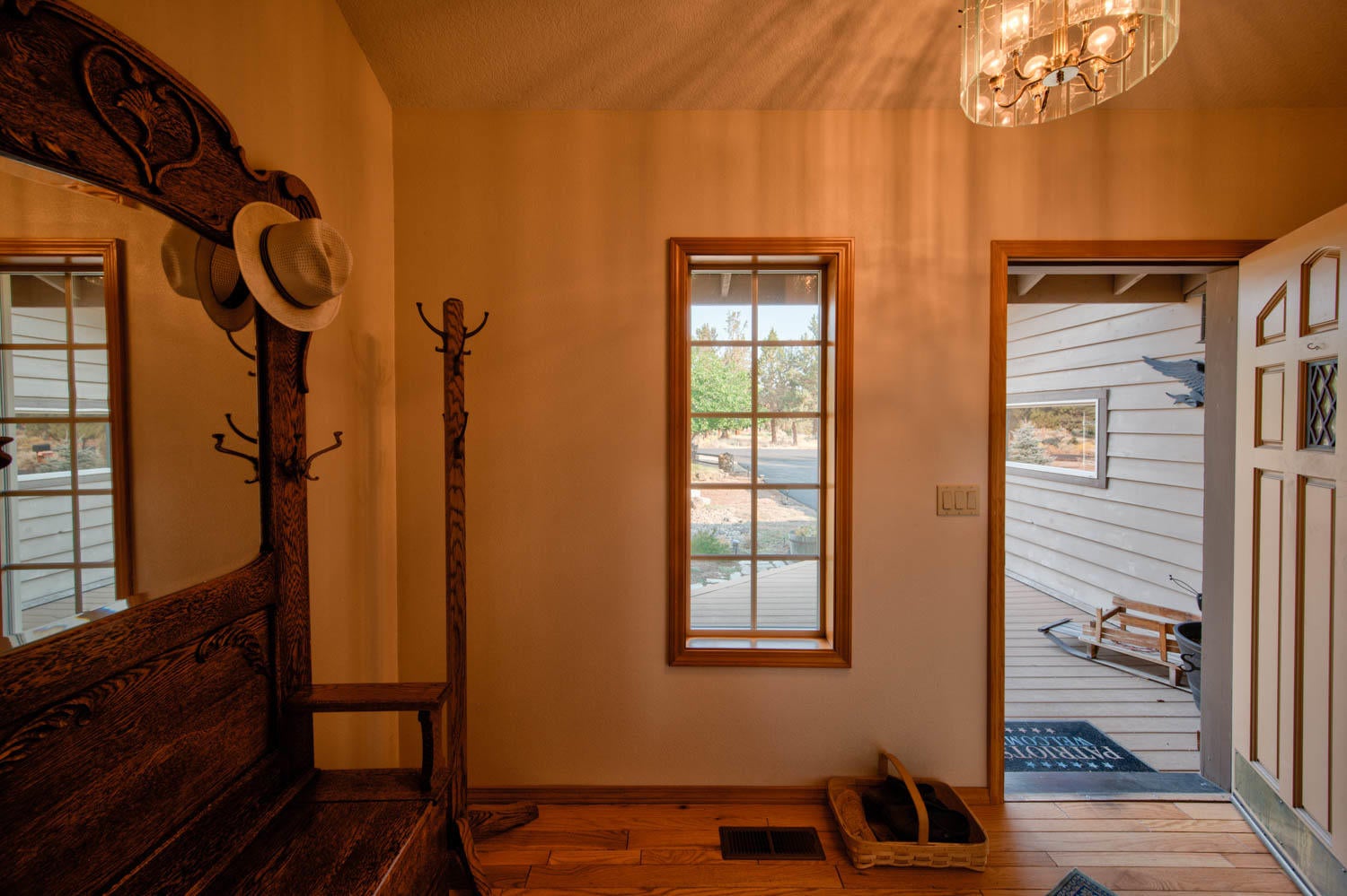 64548 Joe Neil Road Bend, OR 97701 - Photo 3 of 50 Looking out mud room to front porch
