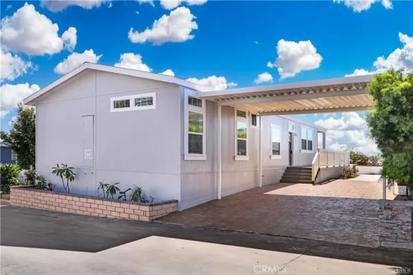 $769,000 | 2275 West 25th Street, Unit 75, San Pedro, CA 90732