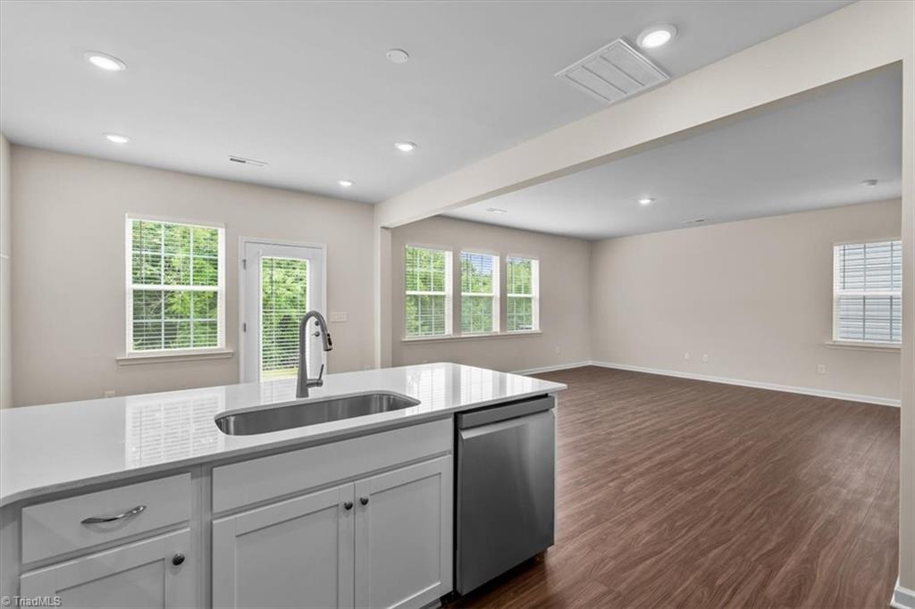 5567 Hydrangea Street Winston-Salem, NC 27104 - Photo 20 of 39