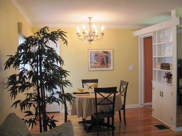 2509 Nottingham Road Columbus, OH 43221 - Photo 5 of 25