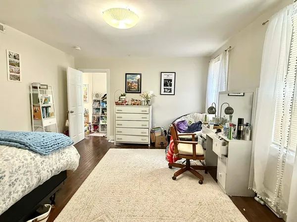$3,900 | 6 Rice Street, Unit 1, Brookline, MA 02445