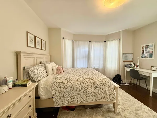 $3,900 | 6 Rice Street, Unit 1, Brookline, MA 02445